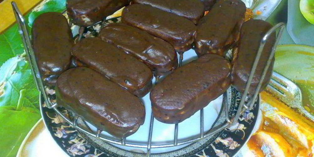 Рецепт глазированных творожных сырков в печенье