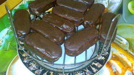 Глазированные творожные сырки в печенье