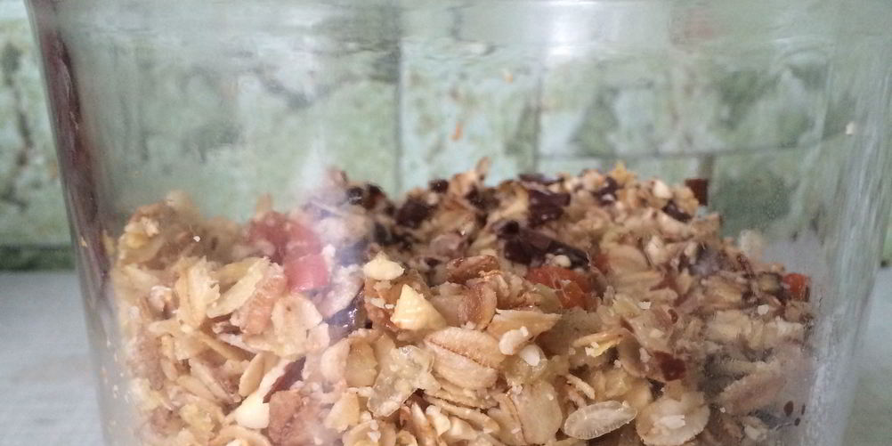 Рецепт гранолы со специями, орехами и медом