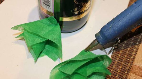 елка из шампанского и конфет