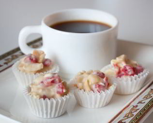 Конфеты из миндаля и белого шоколада