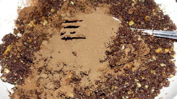 конфеты шоколадные с грецкими орехами и миндальным ликером