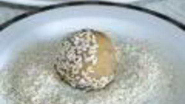 марципановые конфеты из нута, миндаля и фиников