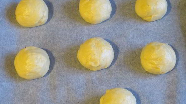 мини-бриоши с творожно-черничным кремом