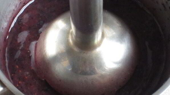 мини-бриоши с творожно-черничным кремом