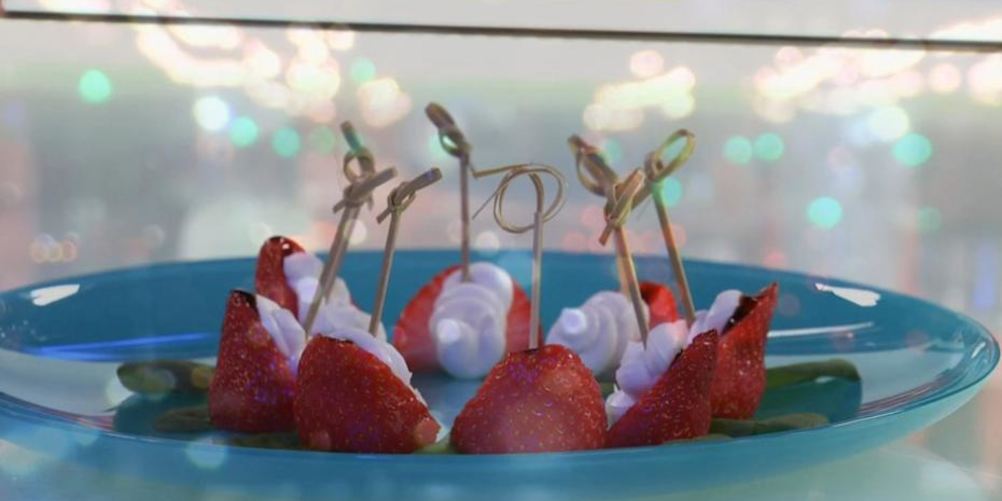 Рецепт сырного крема с клубникой