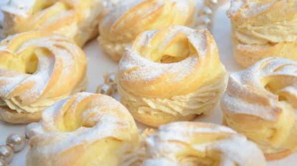 заварные колечки с творожным кремом