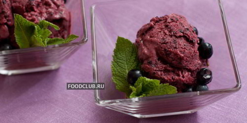 Рецепт черничного мороженого со сгущенкой