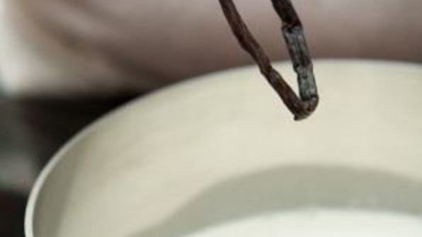 клубничное мороженое