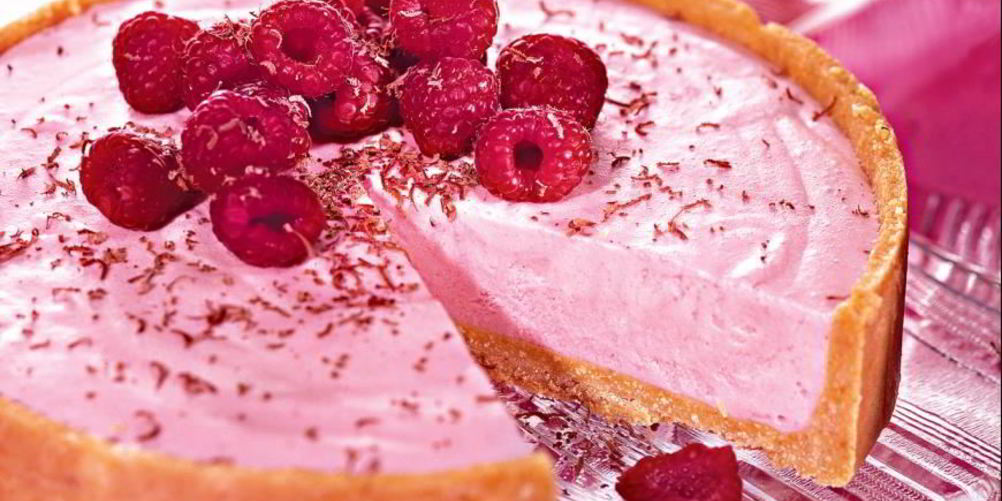 Рецепт малинового торта-мороженого