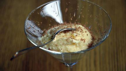 Мороженое с белым шоколадом