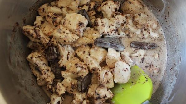 шоколадный десерт-мороженое