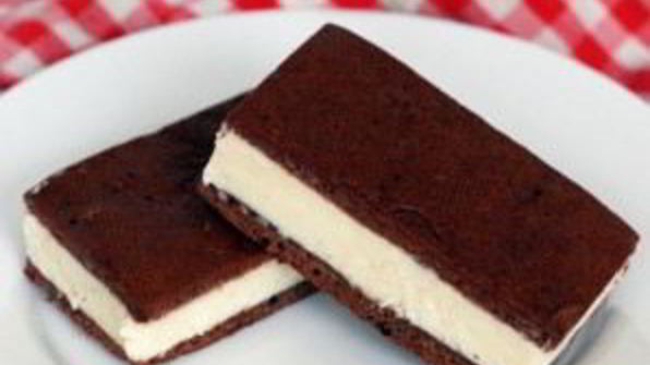 сэндвич-мороженое