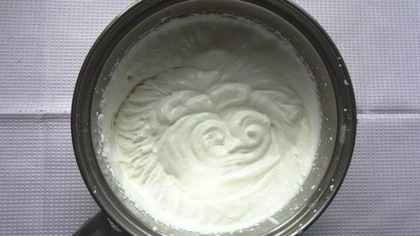 творожное мороженое