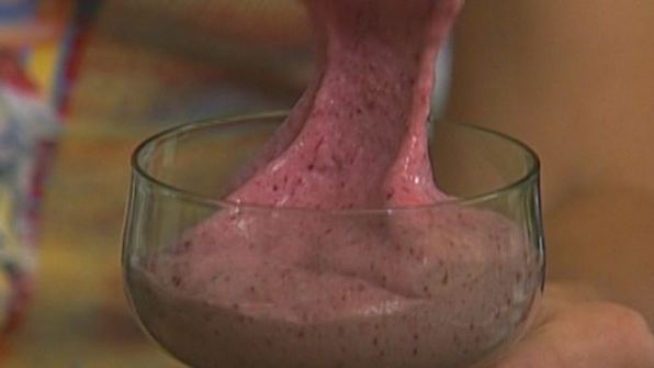 клубничный мусс с белым шоколадом