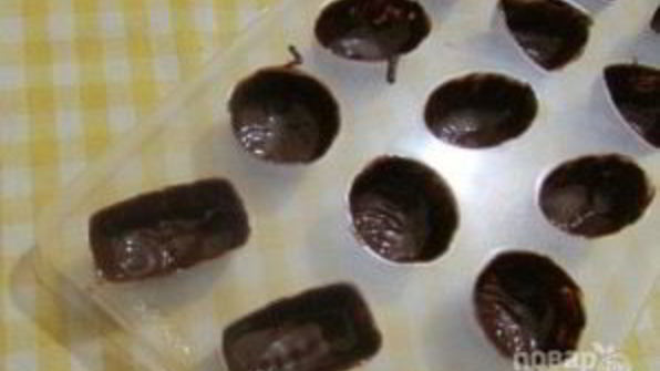шоколадные конфеты с персиковым муссом