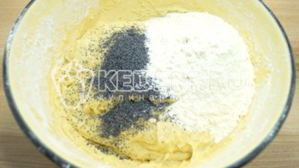 кулич пасхальный маковый