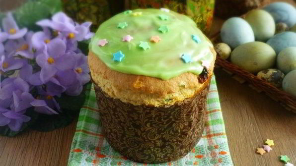 кулич с кардамоном