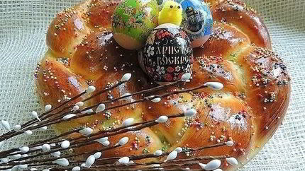 Пасхальный венок с тройной начинкой