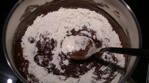 пасхальные брауни в яичной скорлупе