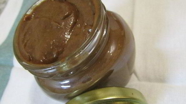 шоколадная паста из банана и авокадо