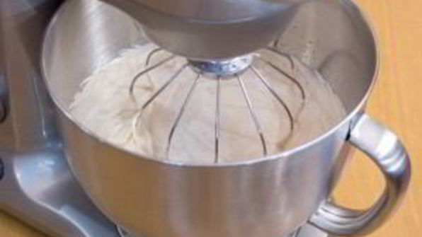 шоколадное суфле с вишневым соусом