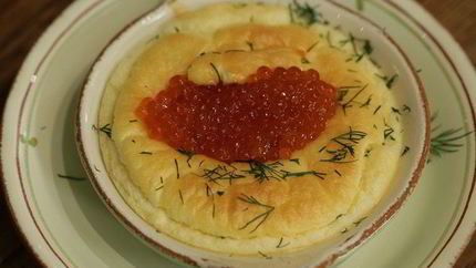 Сливочное суфле с красной икрой