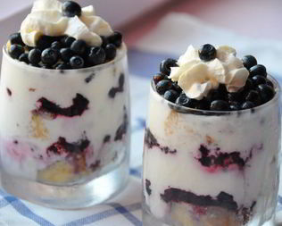 Тирамису с черникой