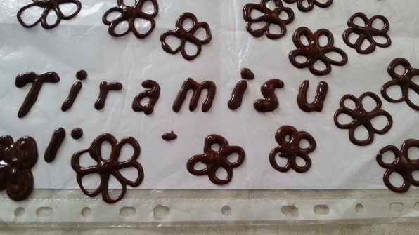 творожный тирамису с кусочками какао-желе