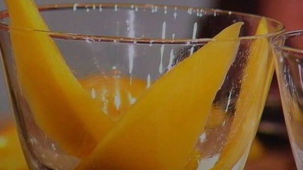 экзотический манговый тирамису