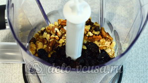 творог с овсянкой, орехами и изюмом