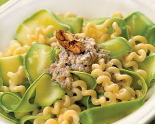 Быстрая лапша с цукини