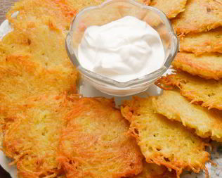 Драники с чесноком