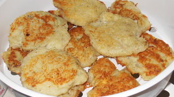 драники тушеные со свиными ребрышками