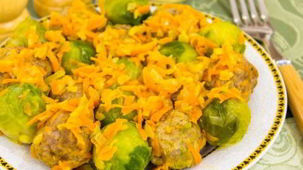 Брюссельская капуста с фрикадельками