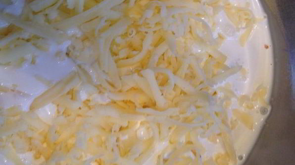 фестонате с фрикадельками в сливках и под сыром