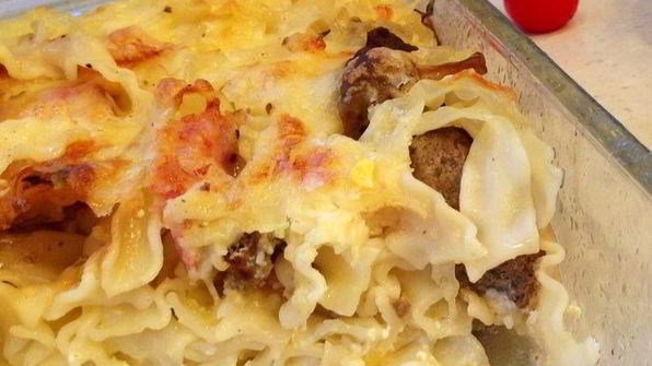 фестонате с фрикадельками в сливках и под сыром