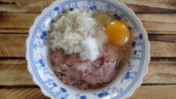 фрикадельки ежики с овощами