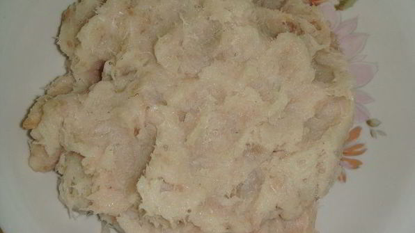 фрикадельки из минтая в сырно-майонезном соусе