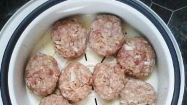 фрикадельки на пару в мультиварке