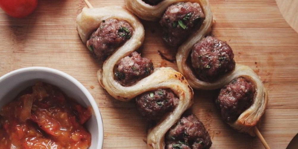 Рецепт фрикаделек на шпажке с томатным соусом