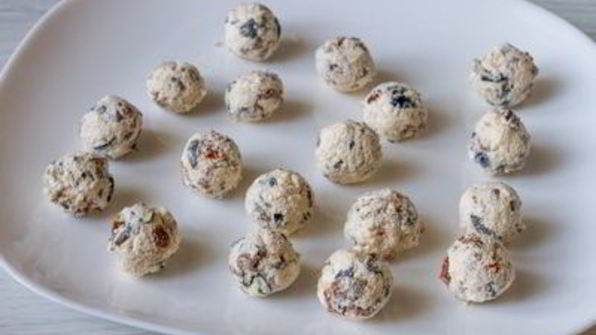 фрикадельки с начинкой в средиземноморском стиле