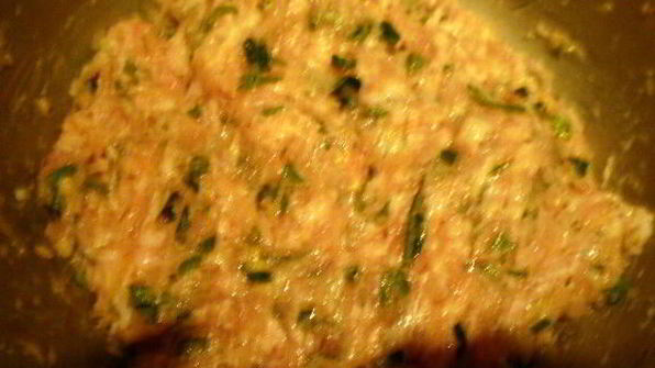 фрикадельки с цедрой лимона и огуречным соусом