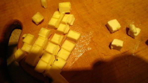 фрикадельки с цедрой лимона и огуречным соусом