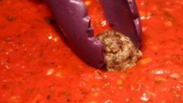 фрикадельки в томатном соусе