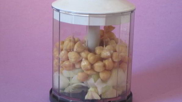 пита с фрикадельками из нута фалафель