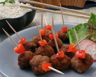 Свиные фрикадельки по-тайски