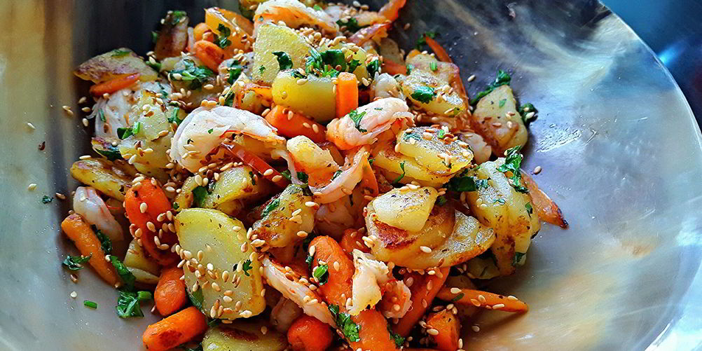 Рецепт картофеля по-азиатски с креветками