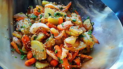 Картофель по-азиатски с креветками