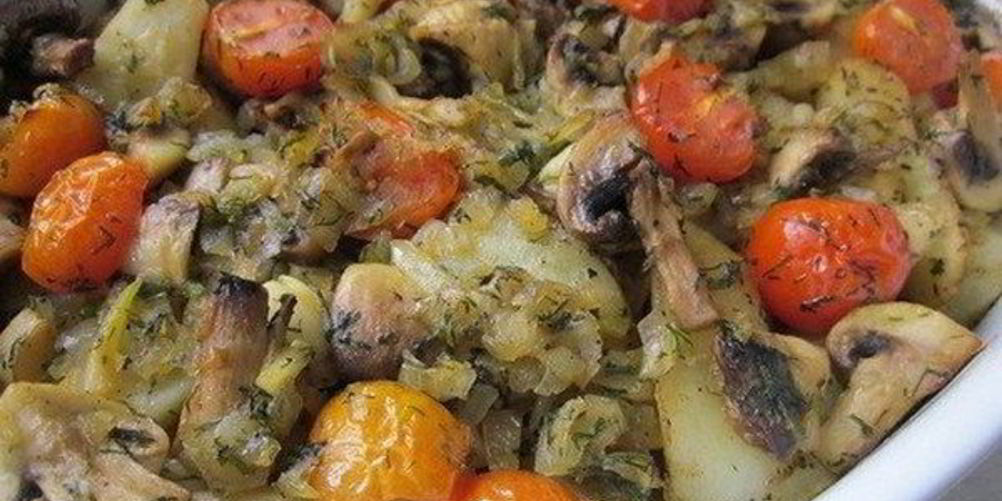 Рецепт картофеля с грибами и помидорами в духовке